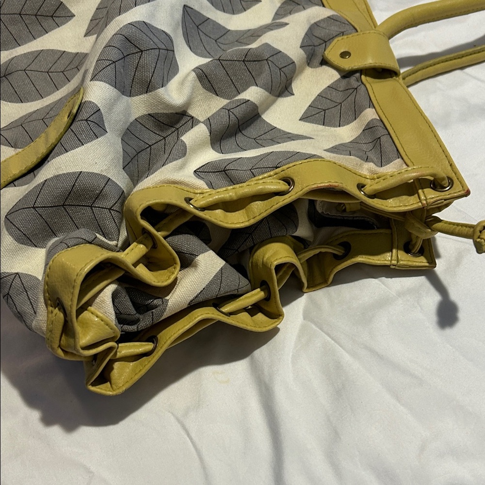 Target Leaf It Alone Handbag Tote Bag Patterned Yellow and Gray Women's Purse - Picture 8 of 17